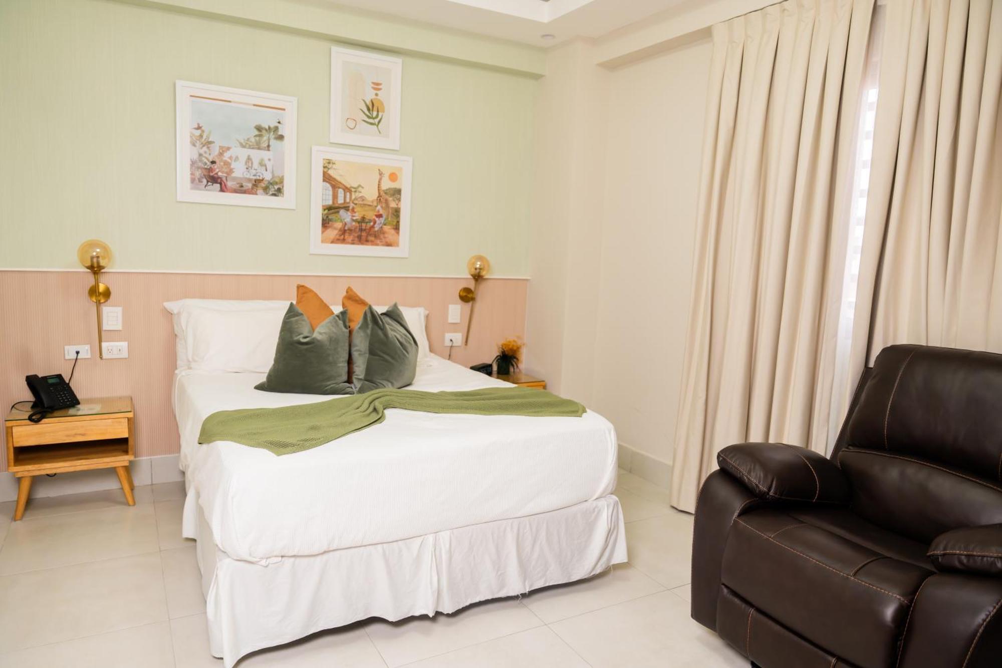 Hotel Stay Here Suites سانتو دومينجو المظهر الخارجي الصورة