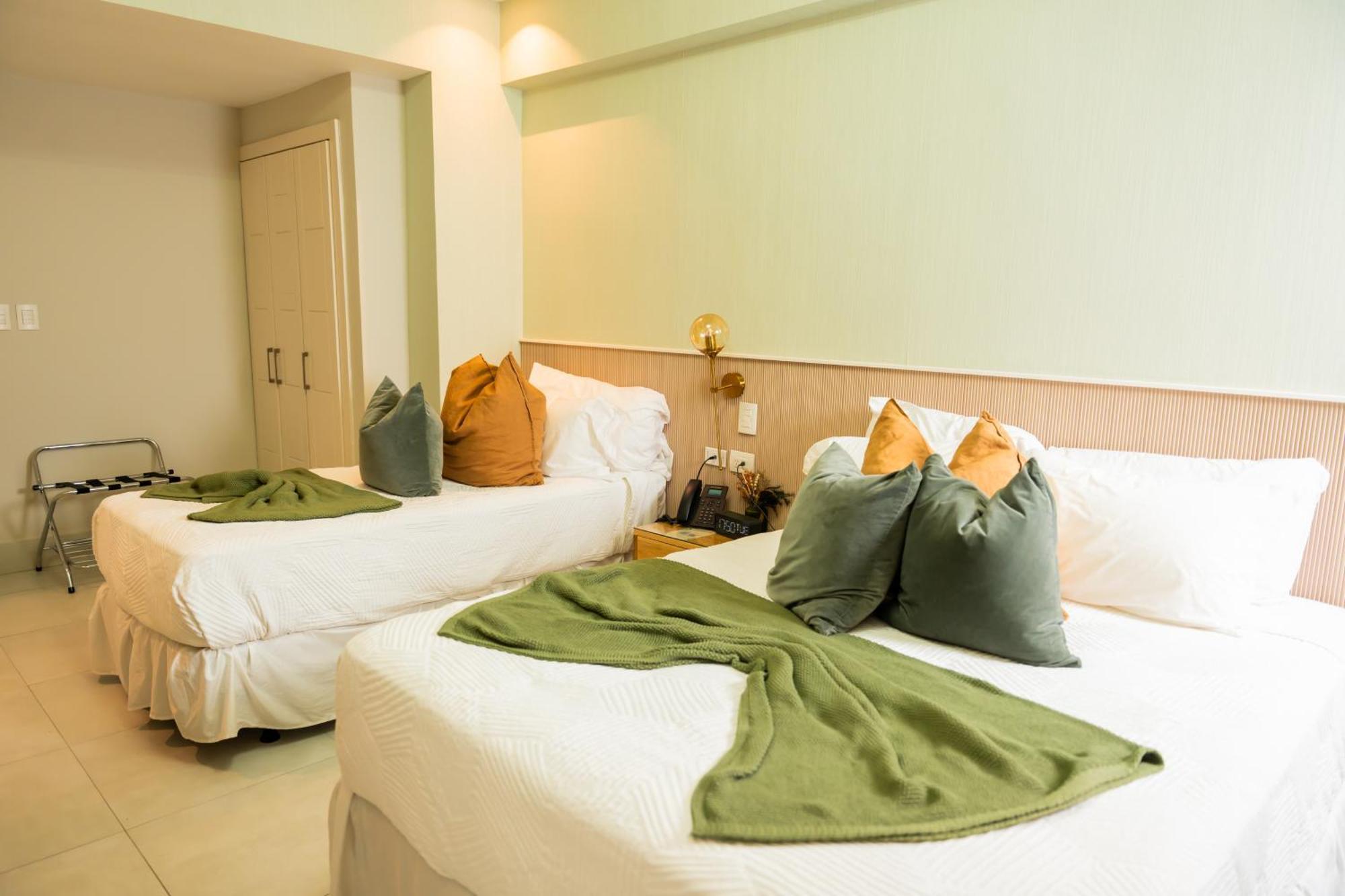 Hotel Stay Here Suites سانتو دومينجو المظهر الخارجي الصورة