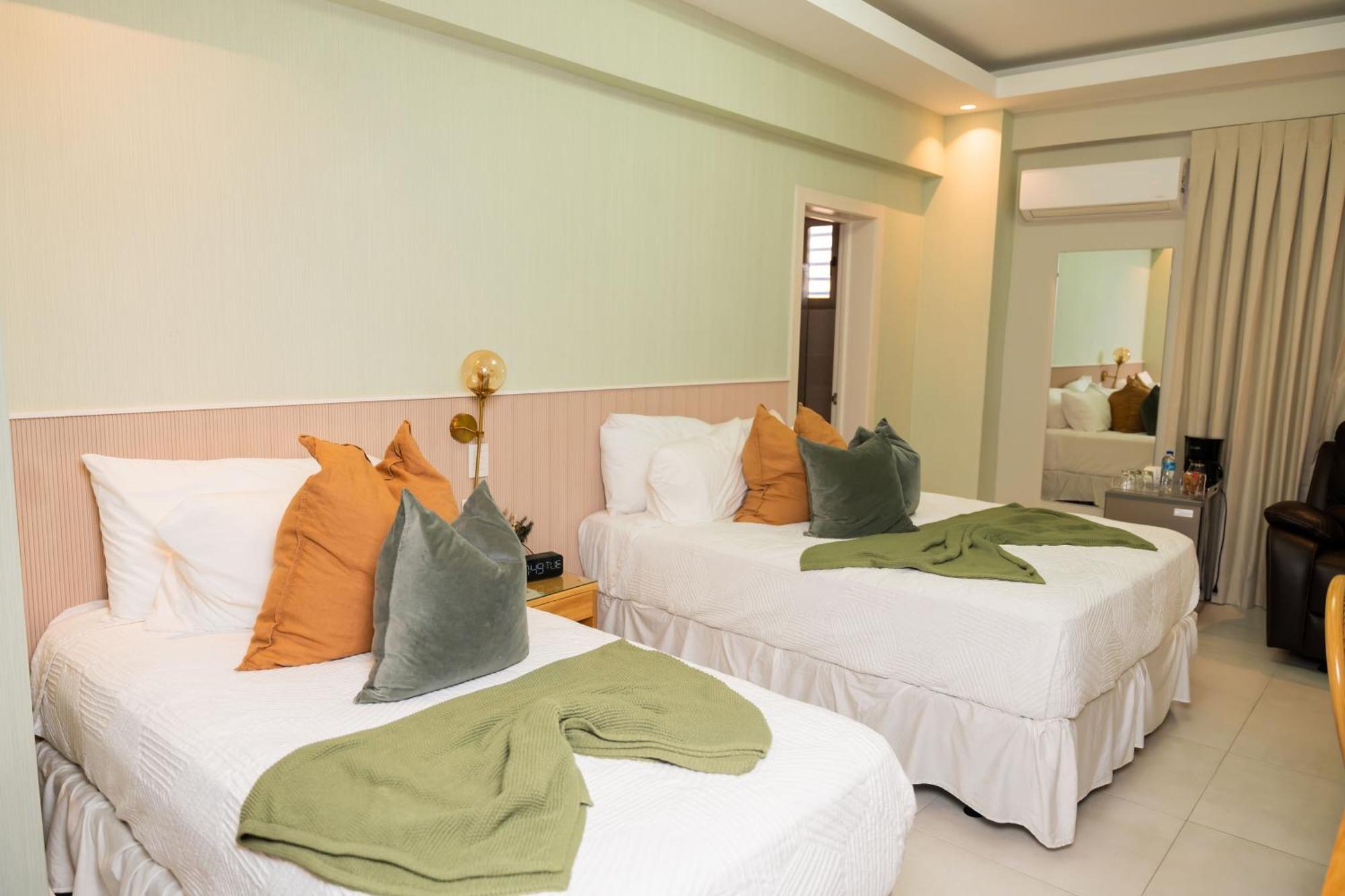 Hotel Stay Here Suites سانتو دومينجو المظهر الخارجي الصورة